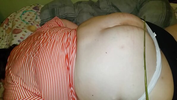 Die dicke MILF Rose Monroe wird von JMac gefickt